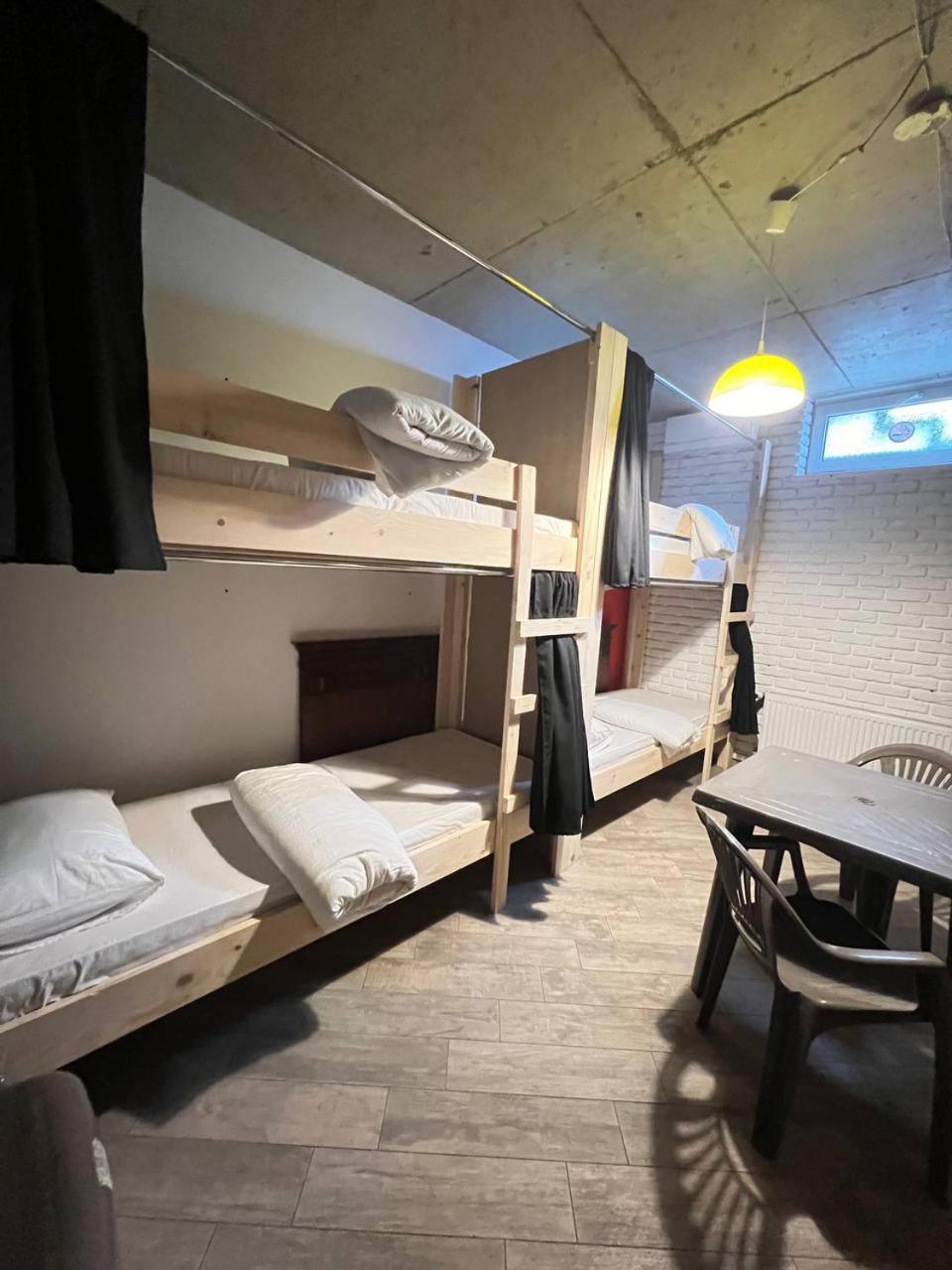 Moonlight Hostel リヴィウ エクステリア 写真