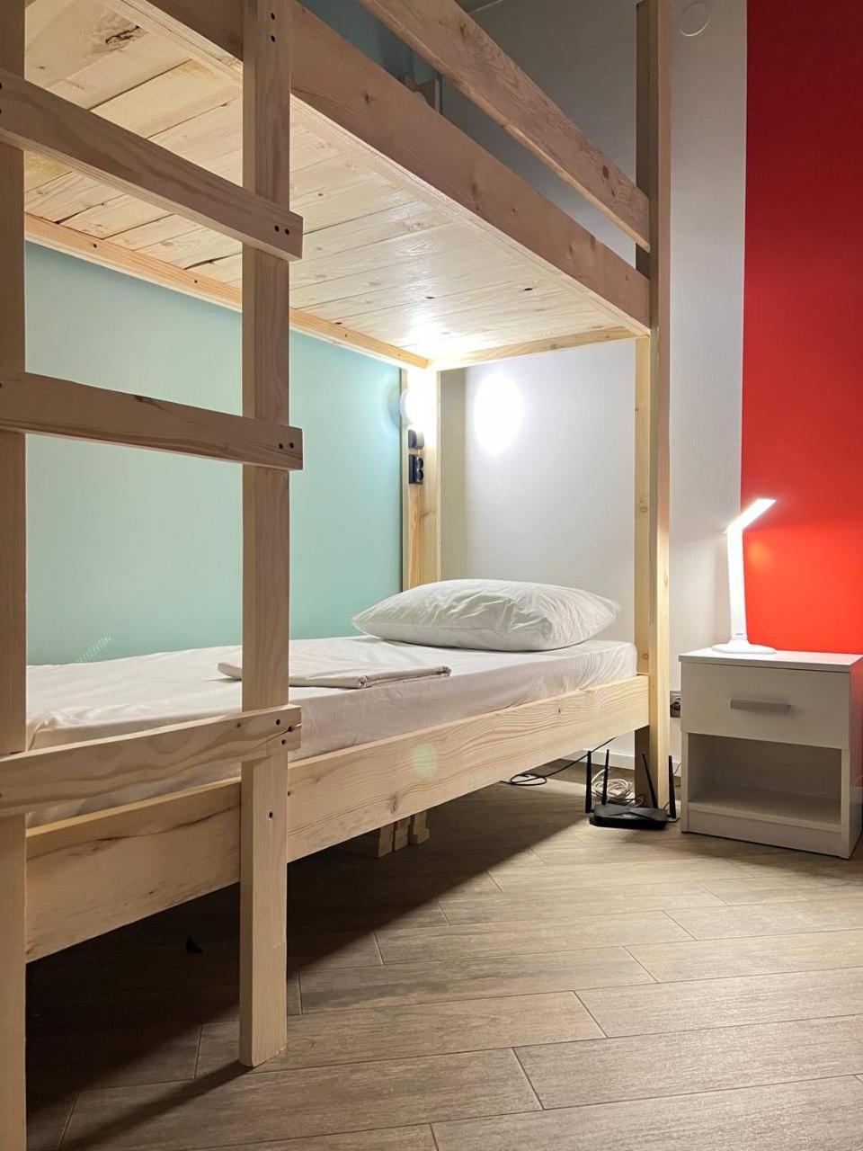 Moonlight Hostel リヴィウ エクステリア 写真